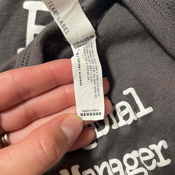 NEW The Office Dunder Mifflin Assistant To The Regional Manager Set - Picture 5 of 5